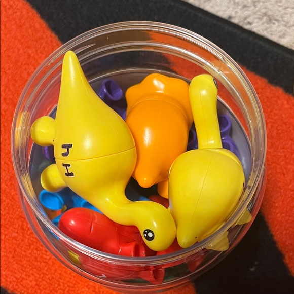 Amazon Dinosaur Learning Set - Picture 4 of 7